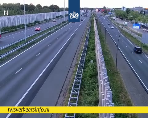 RWSverkeersinfo's tweet photo. Morgen #indespits
Ochtend: β¬οΈ <100 km
Avond: π§ 250-400 km
Op vrijdag zien we een groot verschil tussen de ochtend- en avondspits. Benieuwd wat dat voor jouw route betekent?
Lees het in de spitsverwachting π https://t.co/Kn8Dd1uf44 https://t.co/Hr5iqA7Aki