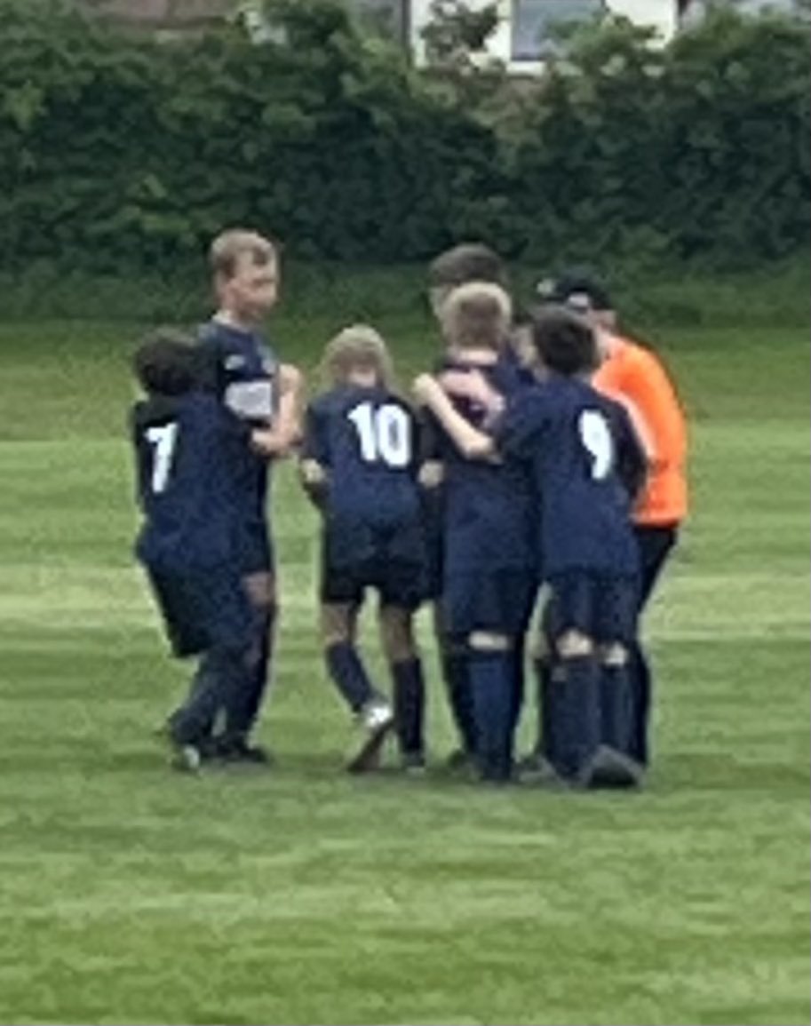 U8Santos's tweet photo. Heartache in the semi final tonight against our friends @OrmskirkGalaxy . Fantastic match to watch and all the kids put a shift in. Well done to Isaac for his MOTM 👏👏⚽️⚽️ https://t.co/4BrUQKu2lf