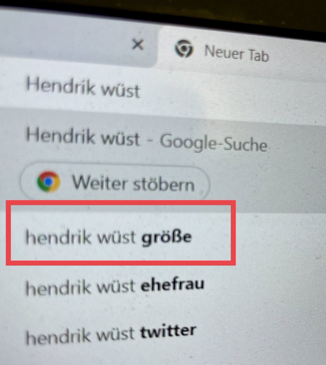 sarfeld's tweet photo. Auf argumentative Augenhöhe kommt man auch nicht mit #Podest.
#TVDuell https://t.co/BZ2Rde2Jtm