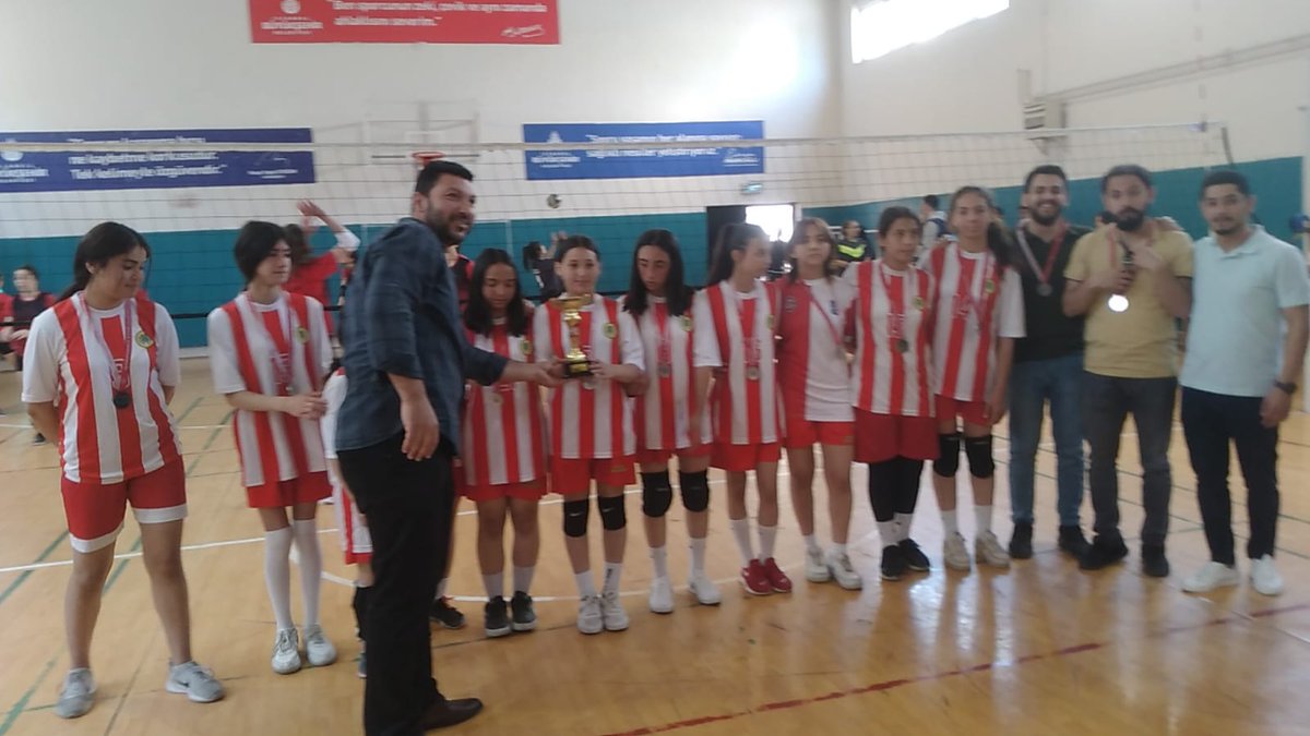 İlçemiz Ortaokullar arası voleybol turnuvasında 2. Olan voleybol kız takımını tebrik ederiz. Emek veren beden eğitimi öğretmeni <a href="/reytu971/">reyhan seker</a>
ve Nazmi Cantürk'e teşekkür ederiz. Başarıların devamını dileriz. <a href="/sultangazimem1/">Sultangazi İlçe Millî Eğitim Müdürlüğü</a> <a href="/mustafakizilay2/">Mustafa KIZILAY</a> <a href="/necatitekbas/">Necati TEKBAŞ</a> <a href="/OsmanAk17514030/">Osman Akkuş</a> <a href="/avadursun/">Abdurrahman Dursun</a>