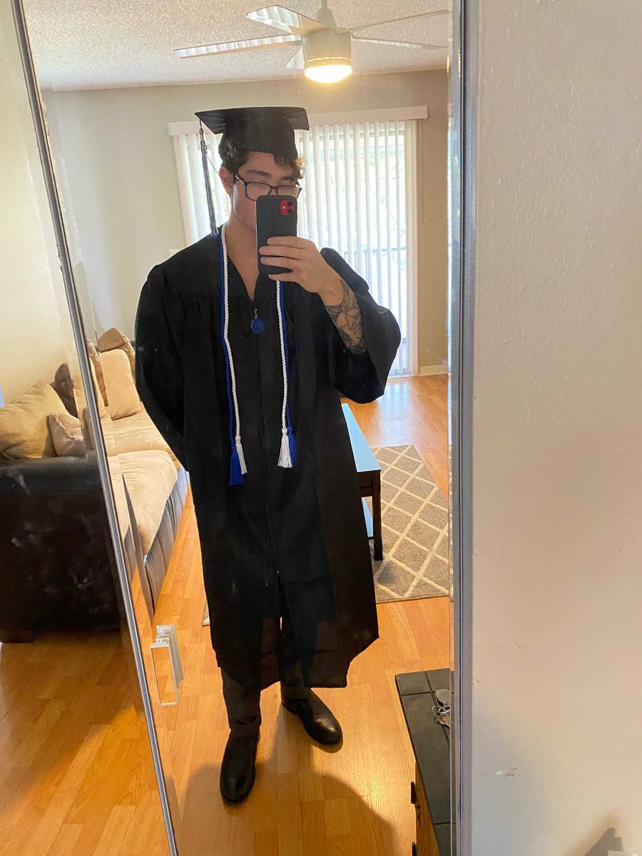 GRADUATION TMRW 🎓