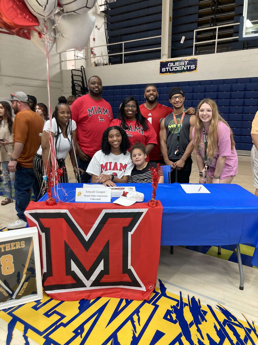 WhitmerAthletic's tweet photo. Amyah Cooper: Miami Ohio Volleyball @miamiuniversity @miamioh_vball https://t.co/2hxHcIC1gl