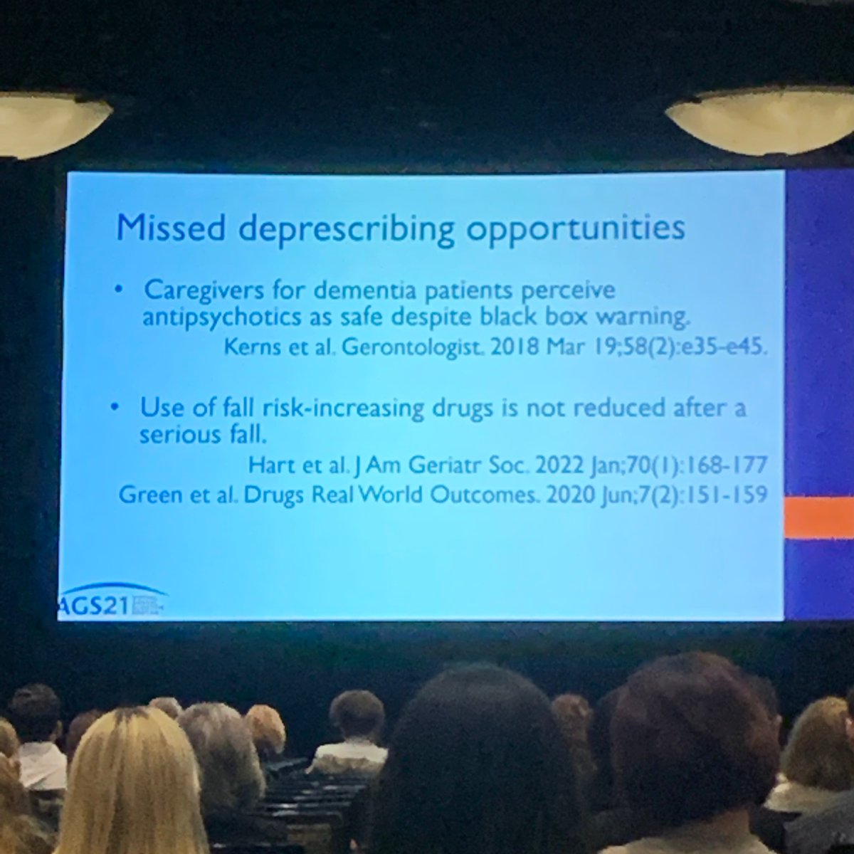 Really interesting session on getting rid of fall risk-increasing drugs by Dr Ariel Green, Dr @josh_niznik, Dr @matthew_growdon and Dr @zacharyamarcum 💊💊💊

Many deprescribing opportunities are currently not taken advantage of! 

#AGS2022 #deprescribing