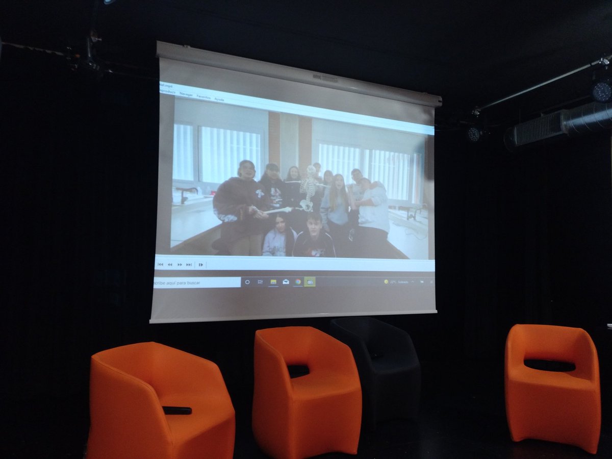 ACCC_'s tweet photo. Per acabar ens despedim de l'acte #ScikusAmbPerspectiva amb les intervencions en diferit de l'alumnat de l'Institut Alexandre de Riquer de Calaf! Moltes gràcies per participar! https://t.co/nJozXdsDr1