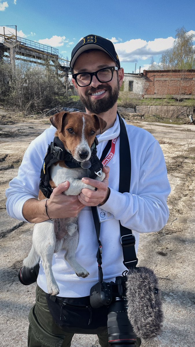 One of the biggest Ukrainian celebrity (on the left) and me (on the right and slightly on top). 
In case you’re off topic, i made a video about this legendary dog. 
youtu.be/8pdKkarXJG8