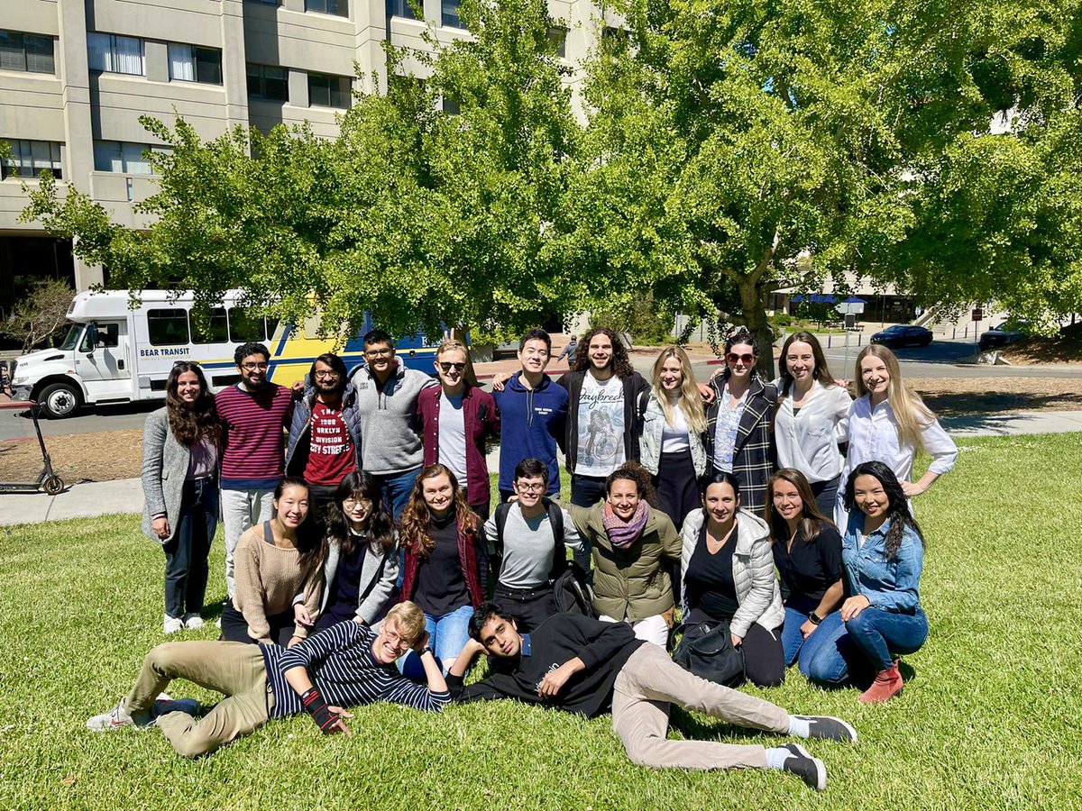 Kassandra HernĆ”ndez, MPP (@khernandezl10) on Twitter photo 50+ problem sets, 13 exams, 1 paper, and 21 new friends later, weāre done with the first year!!! š¤©š„³ hereās to the rising āØsecond-years ⨠<a href="/berkeleyecon/">Berkeley Economics</a> 50+ problem sets, 13 exams, 1 paper, and 21 new friends later, weāre done with the first year!!! š¤©š„³ hereās to the rising āØsecond-years ⨠<a href="/berkeleyecon/">Berkeley Economics</a>