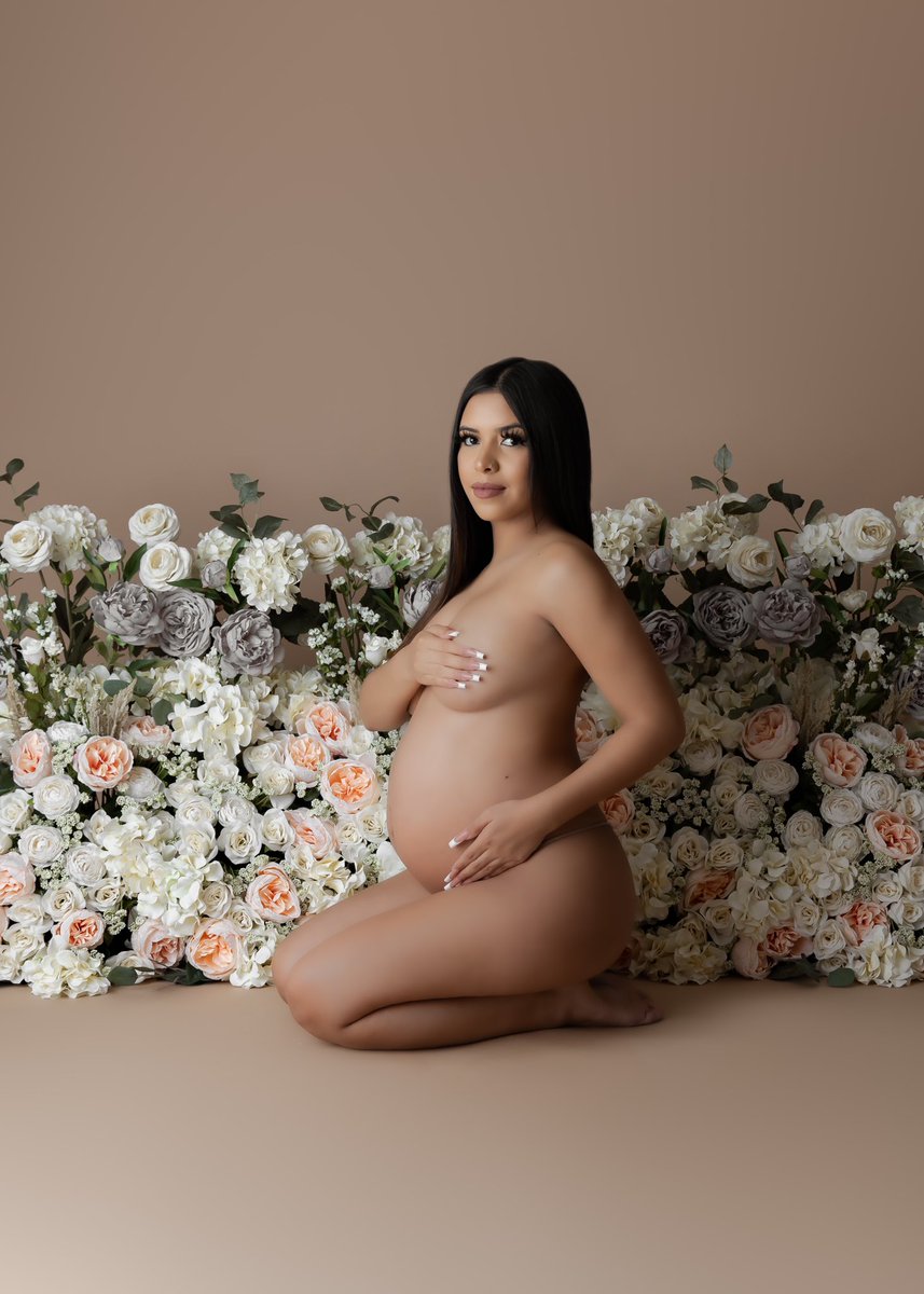 valeriegggg's tweet photo. everyday is another day closer to meeting the love of my life🤍 https://t.co/x9UUBgH3I2