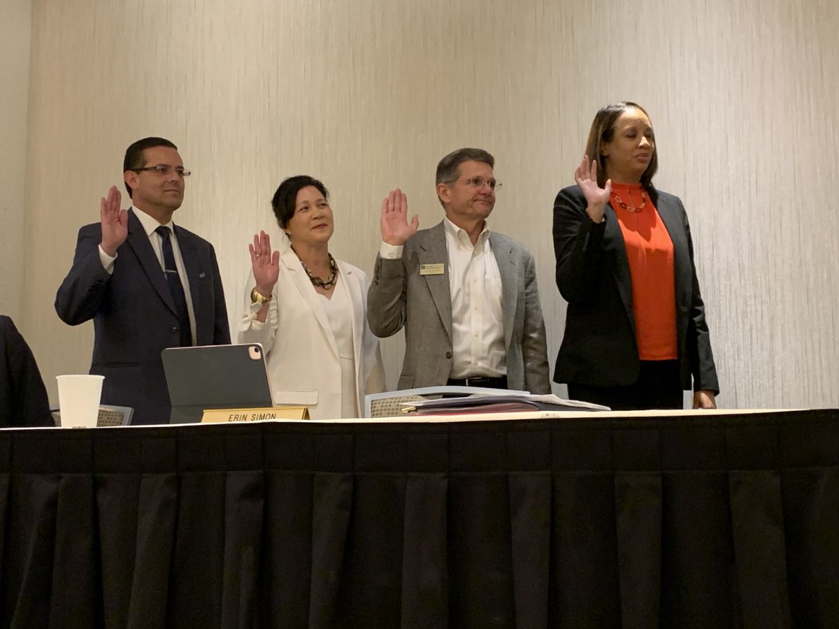 ACSA_info's tweet photo. Thank you to our outgoing ACSA board members, and congrats to our new officers! Great energy at our Leadership Assembly meetings this week. https://t.co/bFVvTsdgVn