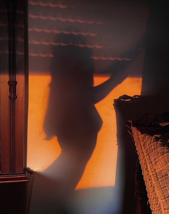 My reflection looks so hot&hellip; https://t.co/o1MP6TRV5O