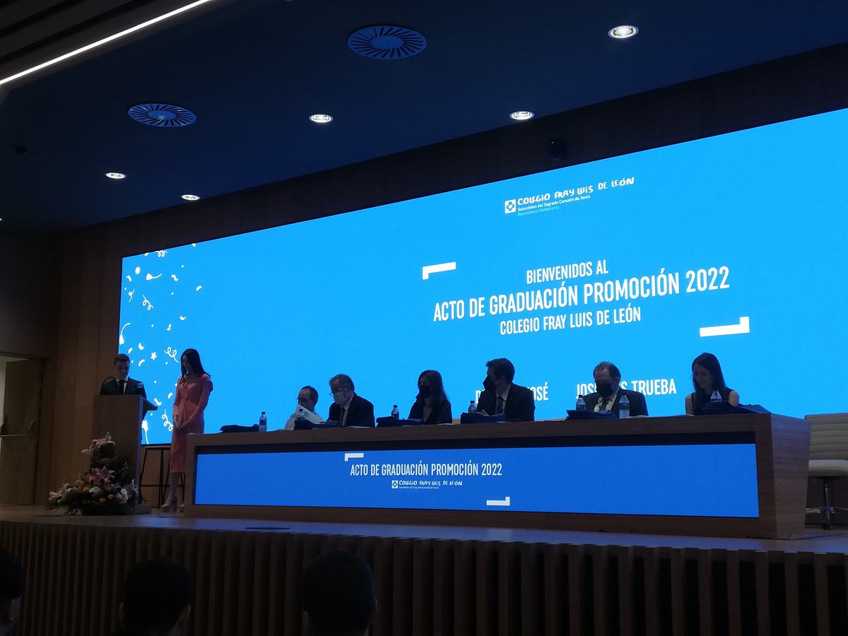 FrayLuisSCJ's tweet photo. Esta tarde hemos celebrado la graduación de nuestros alumnos de 2º de bachillerato. Ha sido una ceremonia llena de emoción y alegría.

¡Enhorabuena! El Fray Luis siempre será el colegio de vuestra vida. 💕

#Graduación🎓  #FrayLuisBachillerato https://t.co/hVrVFhYTKm