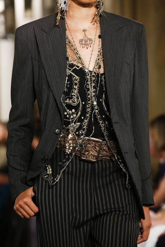 DvilCouture's tweet photo. Ralph Lauren https://t.co/bxn1f4lm7O