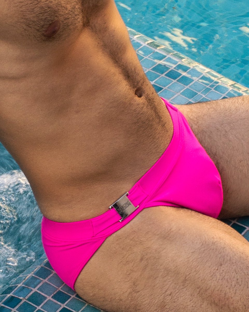 GetIndecent's tweet photo. JOCK DELUXE Swim Brief 💦
Shop: https://t.co/fP1KL1kOm6
#GetIndecent #speedoboy #speedo #swimwear #briefs #modamasculina https://t.co/qxwAZeLiBp