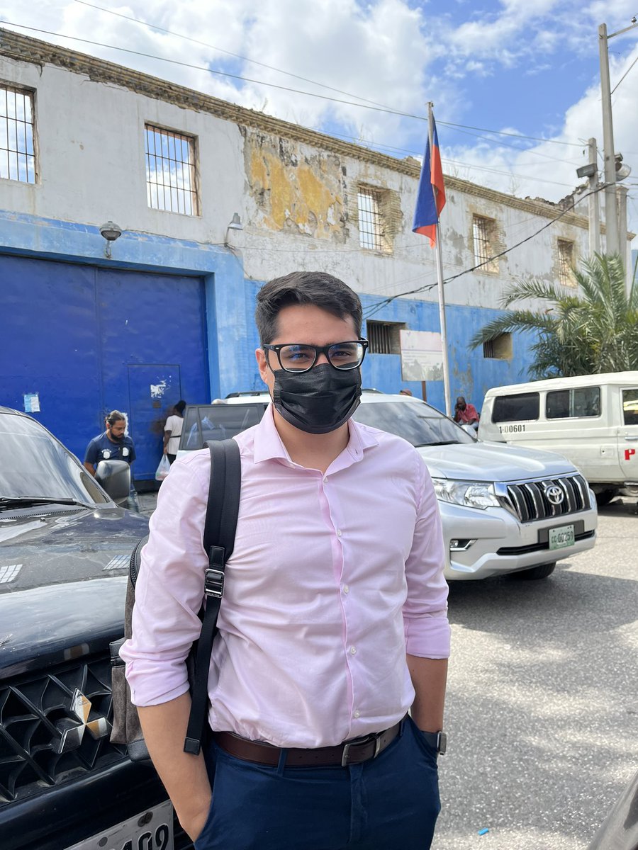 camilosanclemen's tweet photo. La defensa se debe ejercer desde cualquier lugar del mundo, la Fundación Defensa de Inocentes e International Law Assist, hacen presencia en Haití para la representación de soldados colombianos https://t.co/XdKlyLU9md