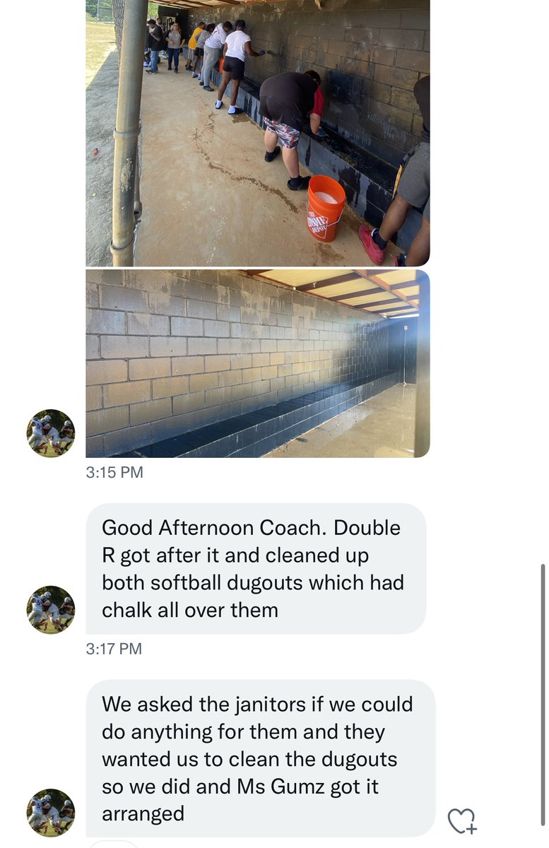 CoachMac68's tweet photo. Character Program in full effect!!!! Look at team “Double R” being great community leaders!!! Great job setting the standard men!!! Way to lead @Slade_Parker60 and @JaylenReliford #SmallThingsLeadsToBigThings #Character https://t.co/BZsPPSQpCU