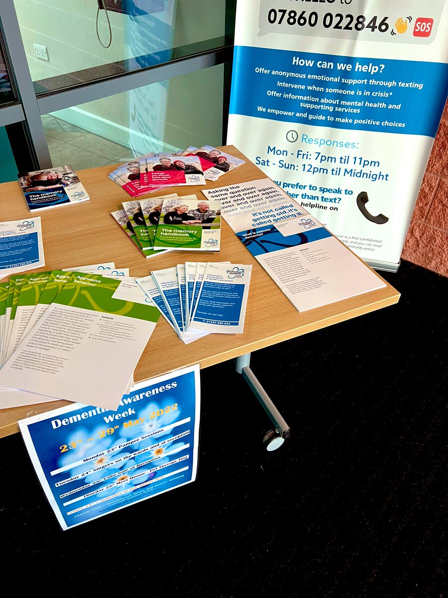 Wordsworthward3's tweet photo. In the lead up to dementia awareness week in our hospital reception we are providing lots of information for patients relatives and carers and staff ☺️@CainPhillipa @Lorraine88w @stued1976 https://t.co/RgAYS2eiJR