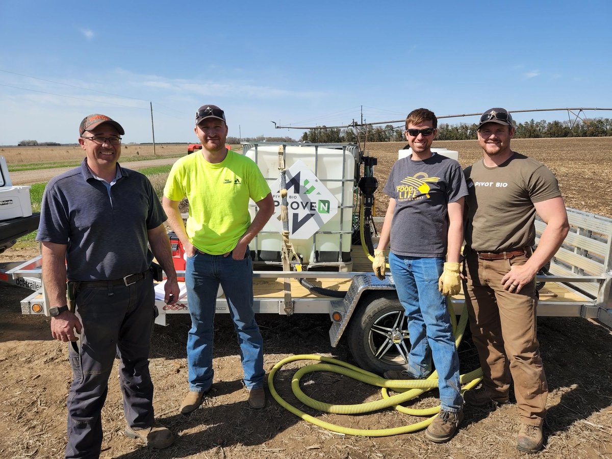 BraydnLingbeck's tweet photo. This week we were able to get a Pivot Bio Trial in by Chester, SD!! https://t.co/e3RtG8J5TC