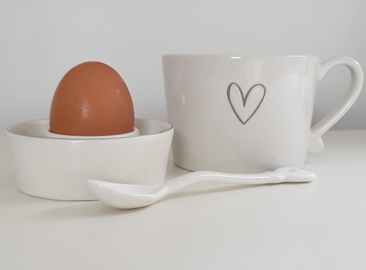 Many items in my store are now under £20. Having a re-think about my business after slow sales, grab a bargain while you can (before I keep everything 😁) shop at lovebeinghome.co.uk #coffeebreak #MHHSBD #womeninbusiness #shopsmall