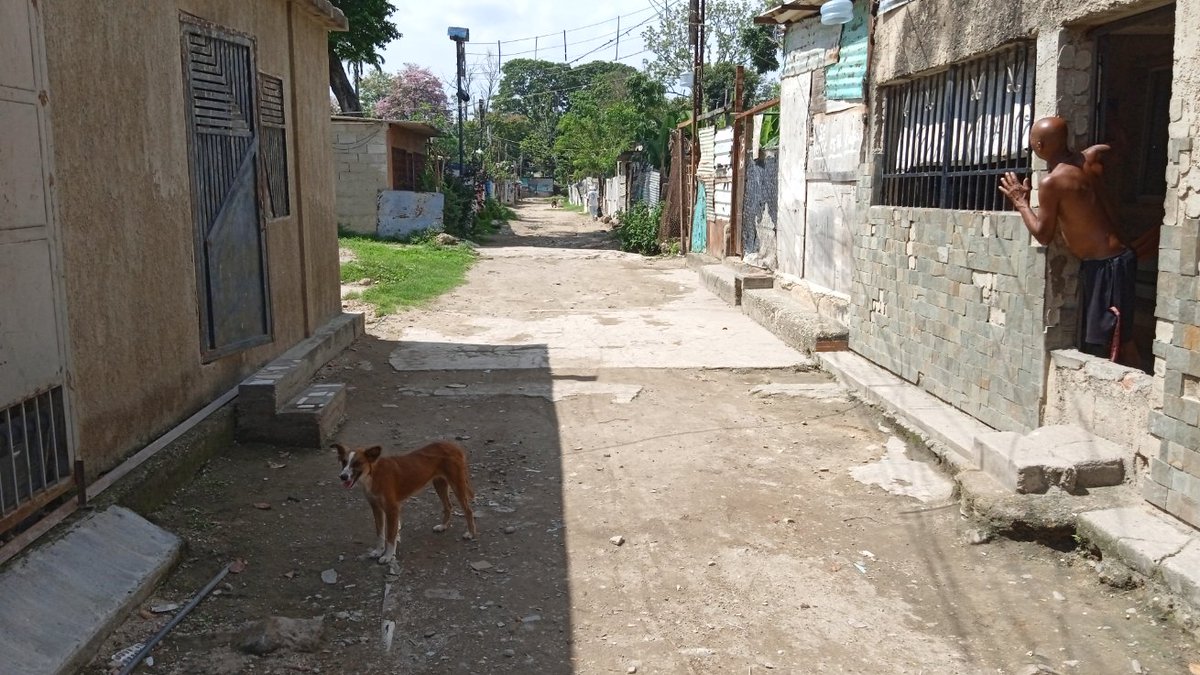 Hoy estuve con la periodista Ruth Laverde de VPITV en la Comunidad Simón Bolívar sector 4 visibilizando los problemas de los vecinos