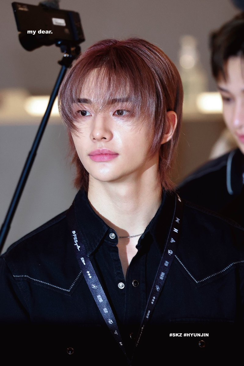 mydear_0320's tweet photo. 220512🤴🏻💕
#StrayKids #스트레이키즈 #현진 #Hyunjin https://t.co/IVV99pPOYQ