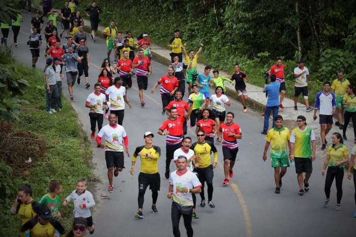 MinDeporteCol's tweet photo. #Noticia 📣 | Este domingo 15 de mayo se llevará a cabo la Media Maratón del Túnel de la Línea, donde alrededor de 4000 participantes correrán en lo más alto del cruce de la Cordillera Central. @InviasOficial @IndeportesQ 

 🖥️👉 https://t.co/LJ6M755KBB https://t.co/DSW43LLhvf