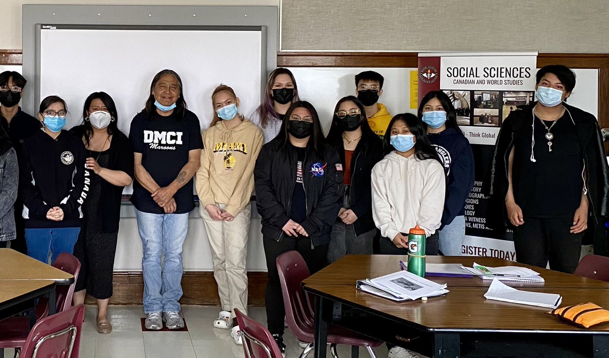 msadenniswpg's tweet photo. Grateful to have Elder Peter Atkinson visit our @dmcintyre history class today. He taught us about spiritual levels; the gifts we have all been given at birth; and the 7 principles/life teachings to guide us through life. Miigwech @WinnipegSD @MBTreaty https://t.co/wiS1dXcEal