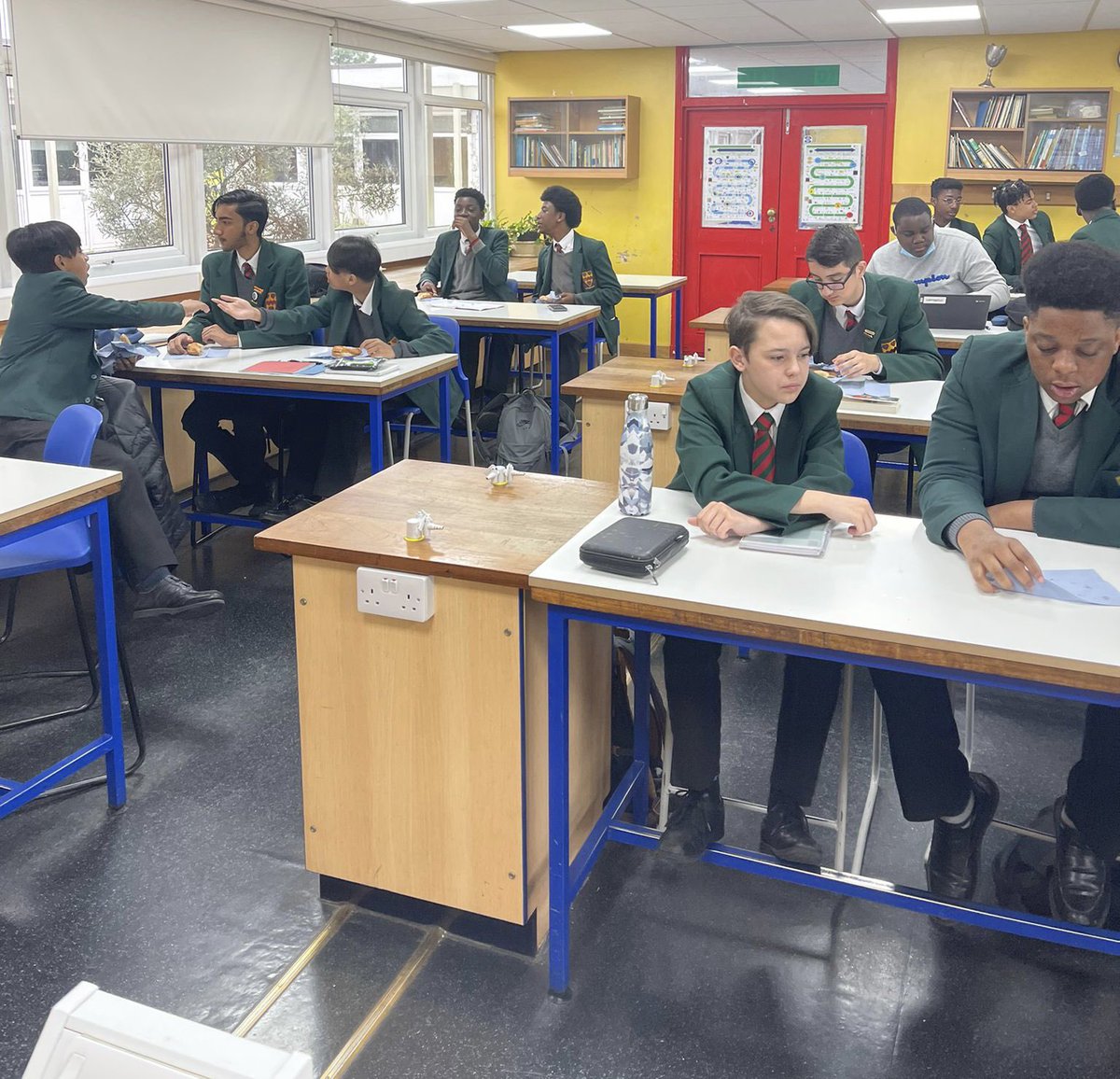 NCCBrent's tweet photo. #NationalSchoolBreakfastProgramme Bagels & cereal are available daily in the school dining hall for all students free of charge.#NSBP #setuptosucceed
#bestchancetolearn #nochildleftbehind @family_action @danny_ncc @SchsofSanctuary @DOW_Ed_Service @BrentSanctuary @BrentCitizens https://t.co/0gyGyU0aVI