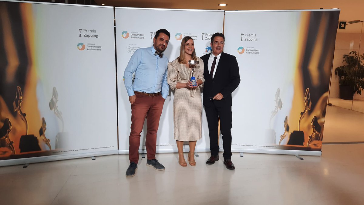 Telespectadors's tweet photo. 📺El programa @desolasolcat de @canalte
@Canal21Ebre és el guanyador a la categoria de televisió local dels #PremisZapping. Felicitats!🥳 https://t.co/Zy9auzMkZK