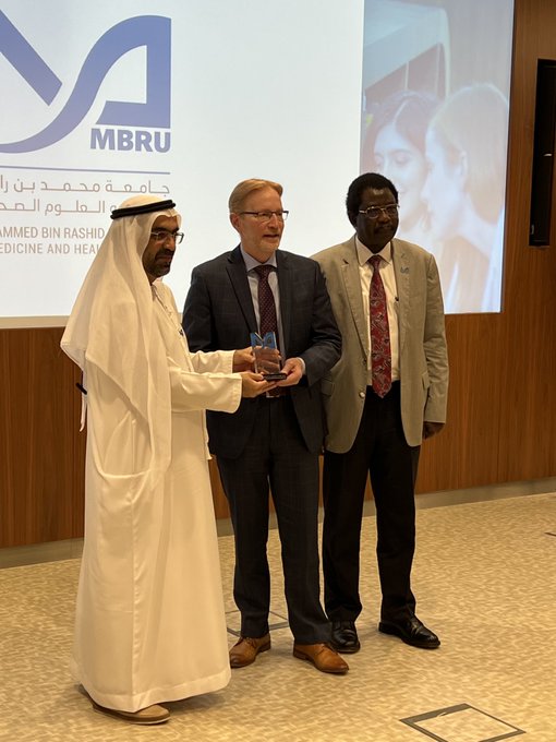 uOttawaIGHOMed's tweet photo. Thank you @MBRUniversity for welcoming the uOttawa Faculty of Medicine at your campus yesterday!
Merci @MBRUniversity d'avoir accueilli la Faculté de médecine de l'uOttawa au sein de votre campus hier!
@CanadainUAE
@CanadaauxEAU
@CanadaUAE
#leadinginnovation
#chefdefile https://t.co/Rptd4jmKVN