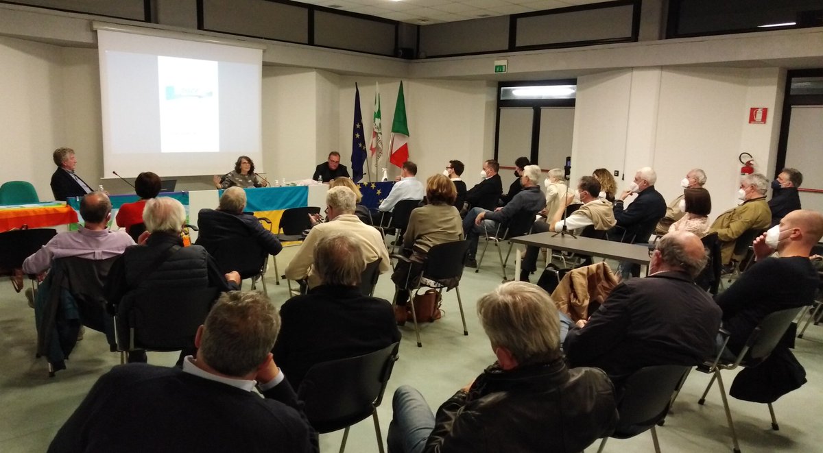 sarzanapartitod's tweet photo. 🇮🇹🇪🇺 A #Sarzana la viceministra degli Esteri @MarinaSereni 👉"Mai dimenticare che la guerra in #Ucraina è una #aggressione fuori dal diritto internazionale e dalla convivenza civile:le istanze russe spesso demistificatrici non possono nasconder la terribile distruzione in corso!" https://t.co/hZ58R0fKo8