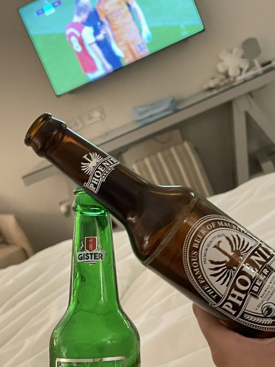 meganking_'s tweet photo. Did we go to bed at 22:45 on our honeymoon to watch this? Of course we did. #COYS https://t.co/rNCKUOa2D9