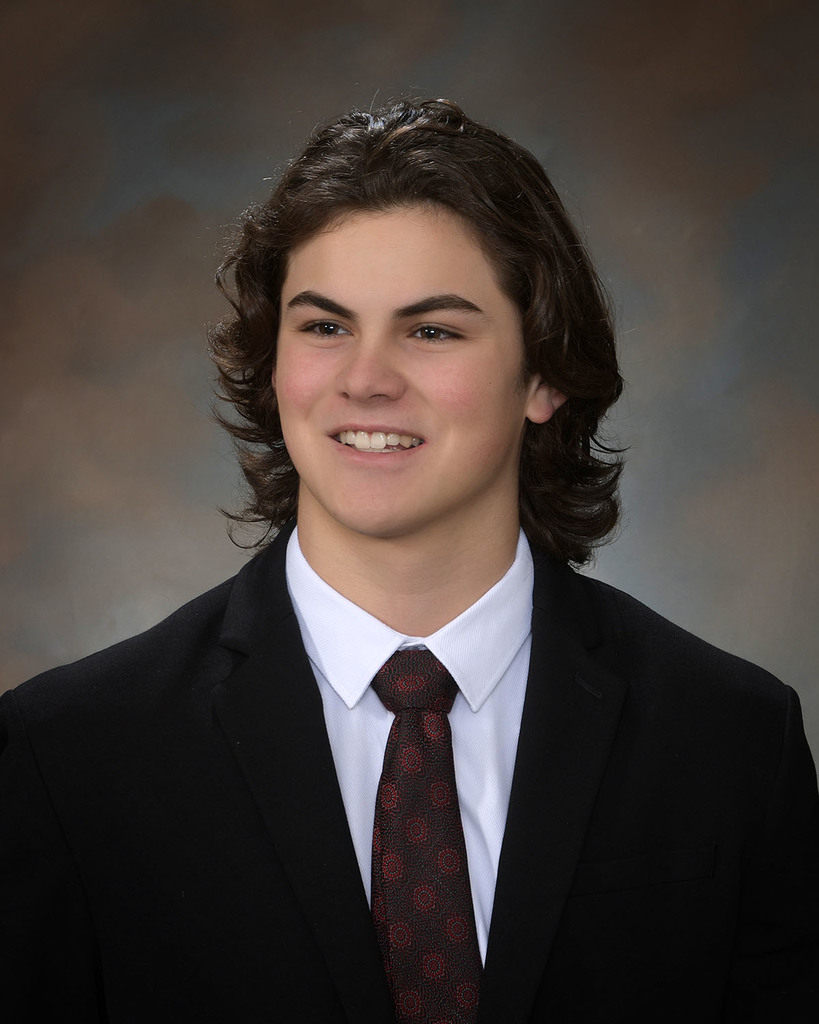 Congratulations to Mika Hibner, Julietta Keller, Gage LaBaw, and Gage Leamer! We are proud of the Class of 2022, and look forward to your accomplishments as you continue your journey beyond CHS. Visit chillicotheschools.org/o/chs/page/sen… to learn more!