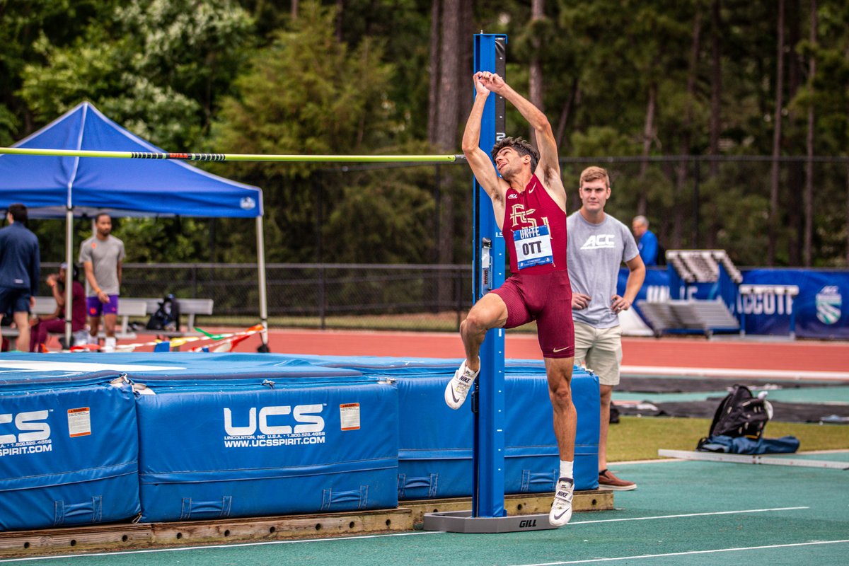 FSU_Track's tweet photo. Up and Over✈️✈️

Riley clears a personal best 1.92m in the high jump to jump to third in the overall decathlon standings with a score of 3014🍢

#OneTribe https://t.co/00rBJdYLaq