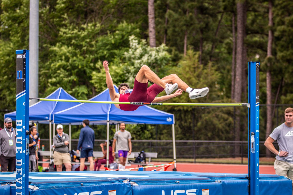 Up and Over✈️✈️

Riley clears a personal best 1.92m in the high jump to jump to third in the overall decathlon standings with a score of 3014🍢

#OneTribe