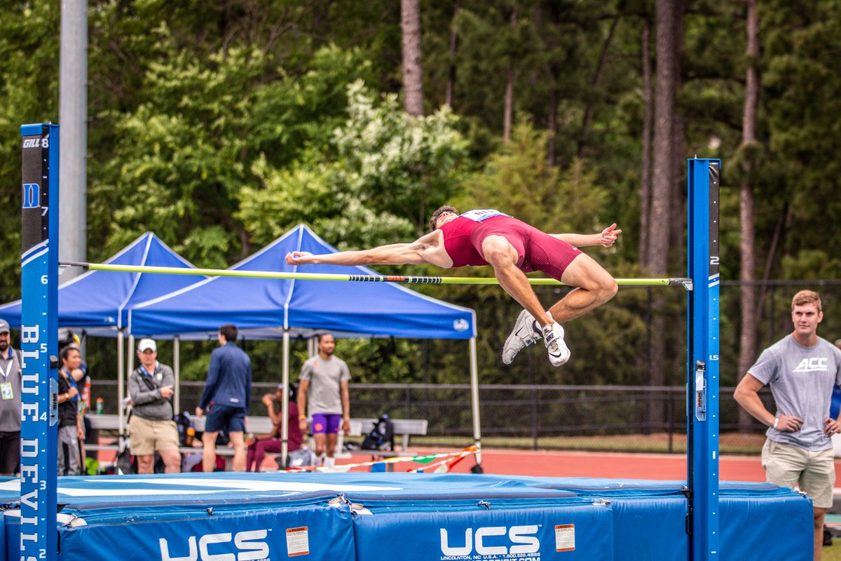 FSU_Track's tweet photo. Up and Over✈️✈️

Riley clears a personal best 1.92m in the high jump to jump to third in the overall decathlon standings with a score of 3014🍢

#OneTribe https://t.co/00rBJdYLaq