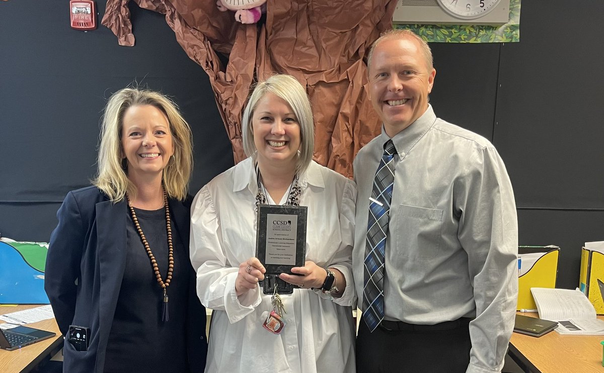 CCSD_PLE's tweet photo. So thankful to our PLE instructors from @BookerBobcats @Guinn_Academy @kdgrondahl #vegasverdes @WHS_WarriorWay Celebrating their dedication to @ClarkCountySch teachers and students with their supportive administrators this morning. 🙌👏🤩 https://t.co/OcsvG5jMMD