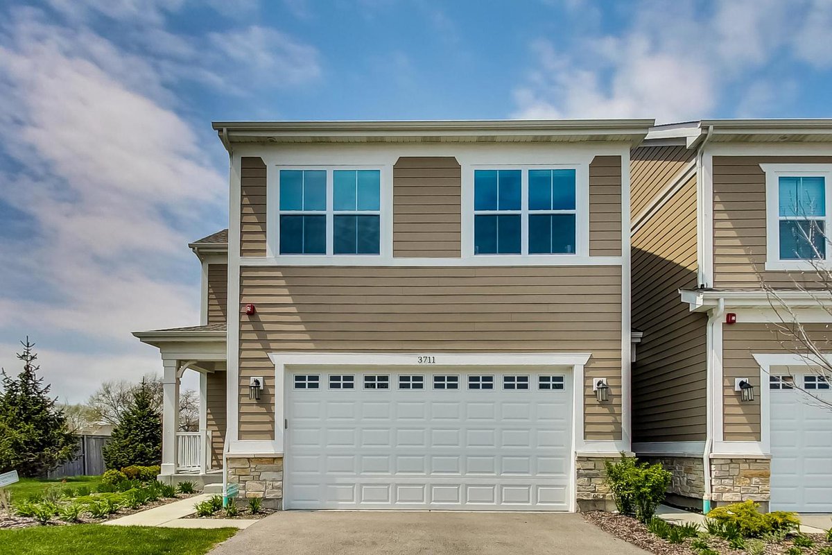 CarolineGau's tweet photo. I have a new #listing in #Northbrook #IL  https://t.co/9P2htBA1j2 https://t.co/oD9z5zBXdD
