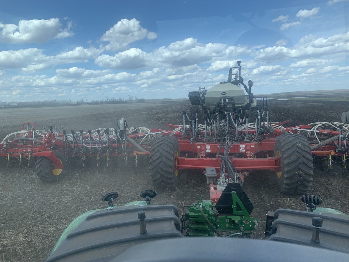 dsolson100's tweet photo. The midge tolerant Starbuck wheat from @SeCan is going in the ground today, not bad conditions for starting out just hope we can miss some rain this weekend @SeCanLauren #plant22 https://t.co/EsWwBiQrYU