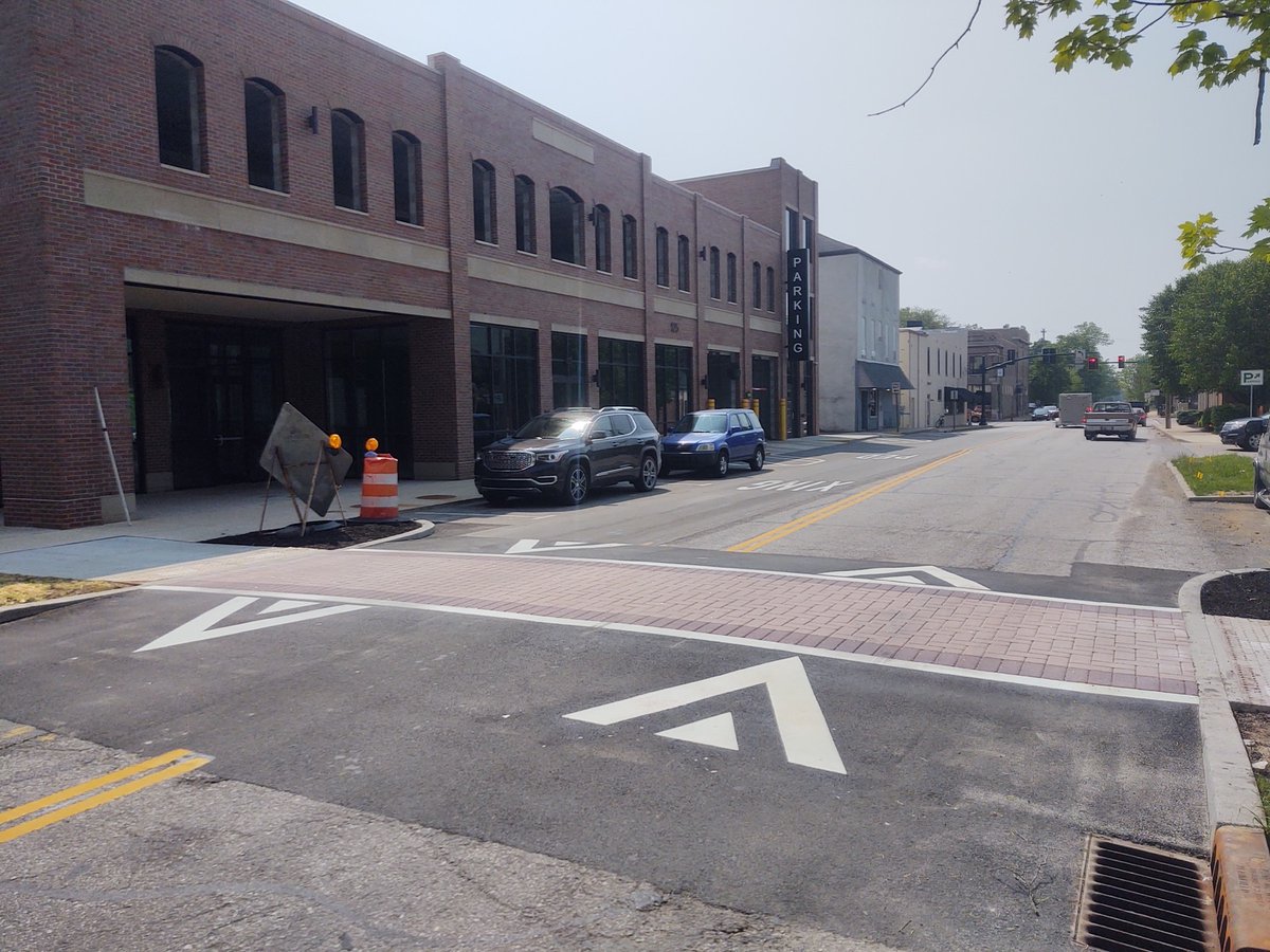 GlobeDecorative's tweet photo. @TownPlainfield continues to demonstrate their advance view of a modern #urbandesign by adding a raised street #SpeedTable and a #DecorativeCrosswalk to affect traffic without a stop signal on Center Street connecting New Town Parking Garage and the New Municipal Building. https://t.co/QSrgzpUEHF
