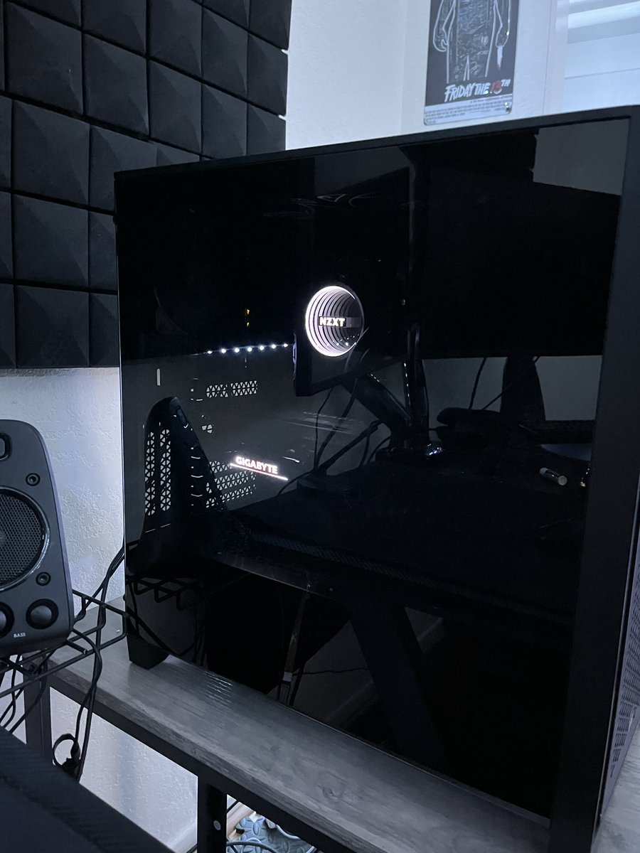 grandaam_'s tweet photo. 3070ti 5800x build https://t.co/tqKTTGvRKf