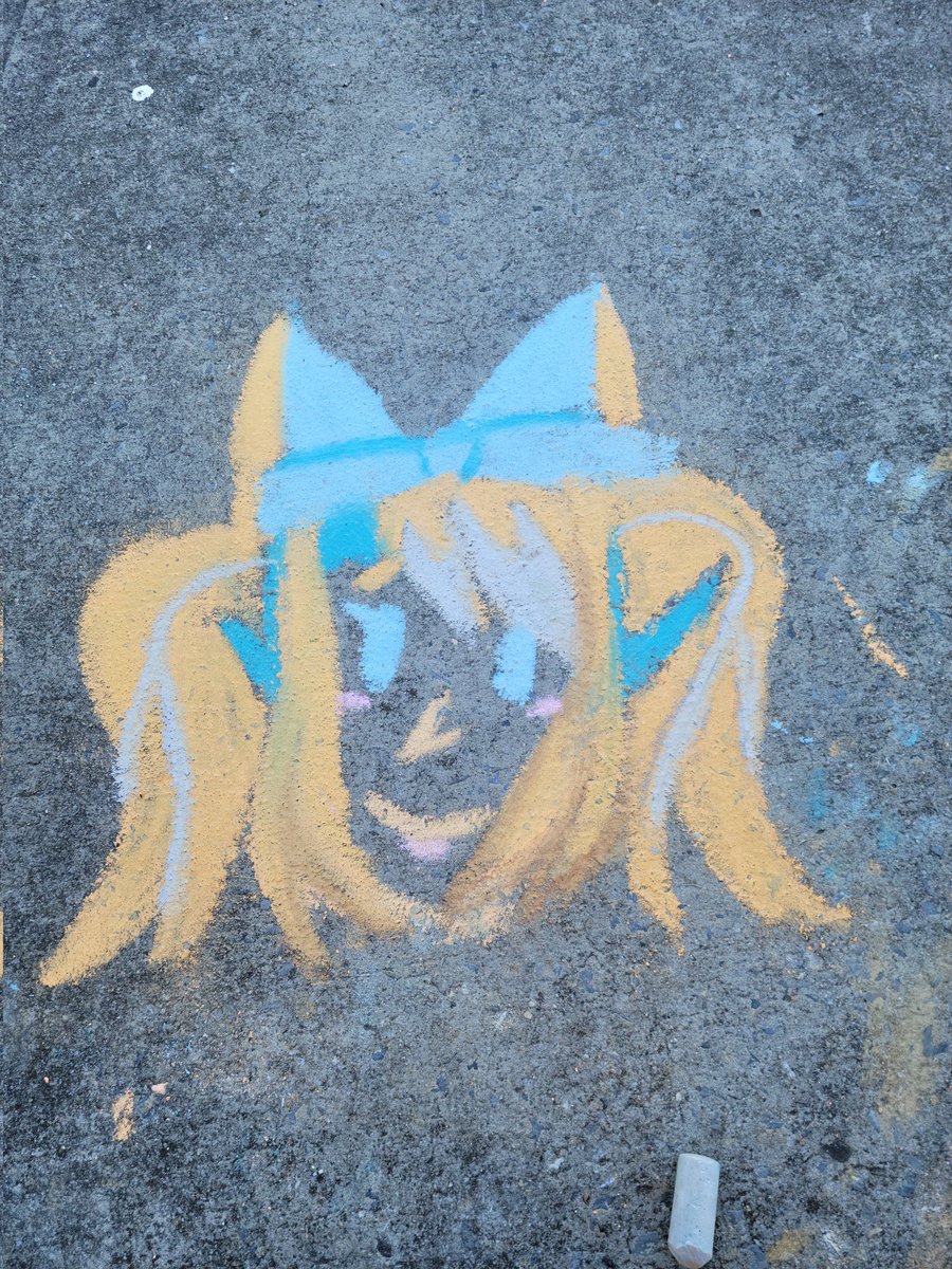 BunnyAngelCat's tweet photo. SUPRISE! I drew @PechaPOG with chalk today! Ill draw other vtubers eventually too! https://t.co/Zn8C0gm9LO