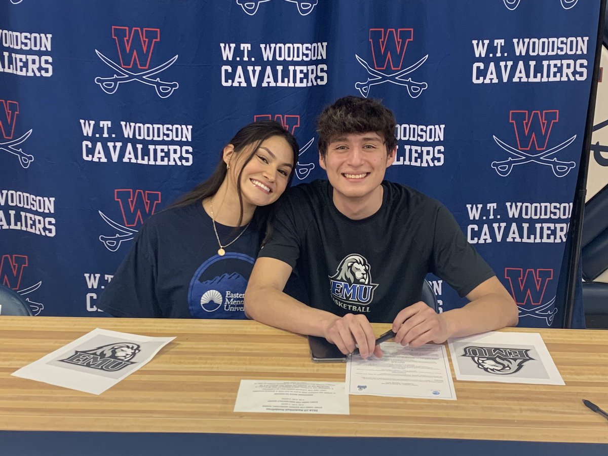 CGWBoysHoops's tweet photo. Congrats to @andrepac15 and his family on finalizing his commitment to Eastern Mennonite U.  It takes a village.  
@Runnin_Royals 
@Woodsonathletic @WTWoodsonHS 
@novacavaliers https://t.co/z4r12tFVKV