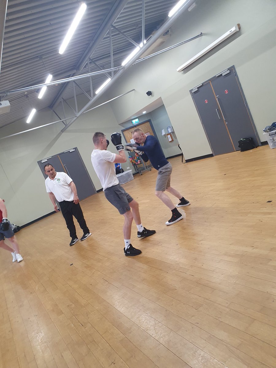 The participants on the boxing clever Cork programme have put down anther great week of training and education. It is amazing to see people pushing past there struggles to keep achieving there own personal goals
#fitness
#education
#collabrateforrecovery 
@IreRecoveryAcad @cldtf