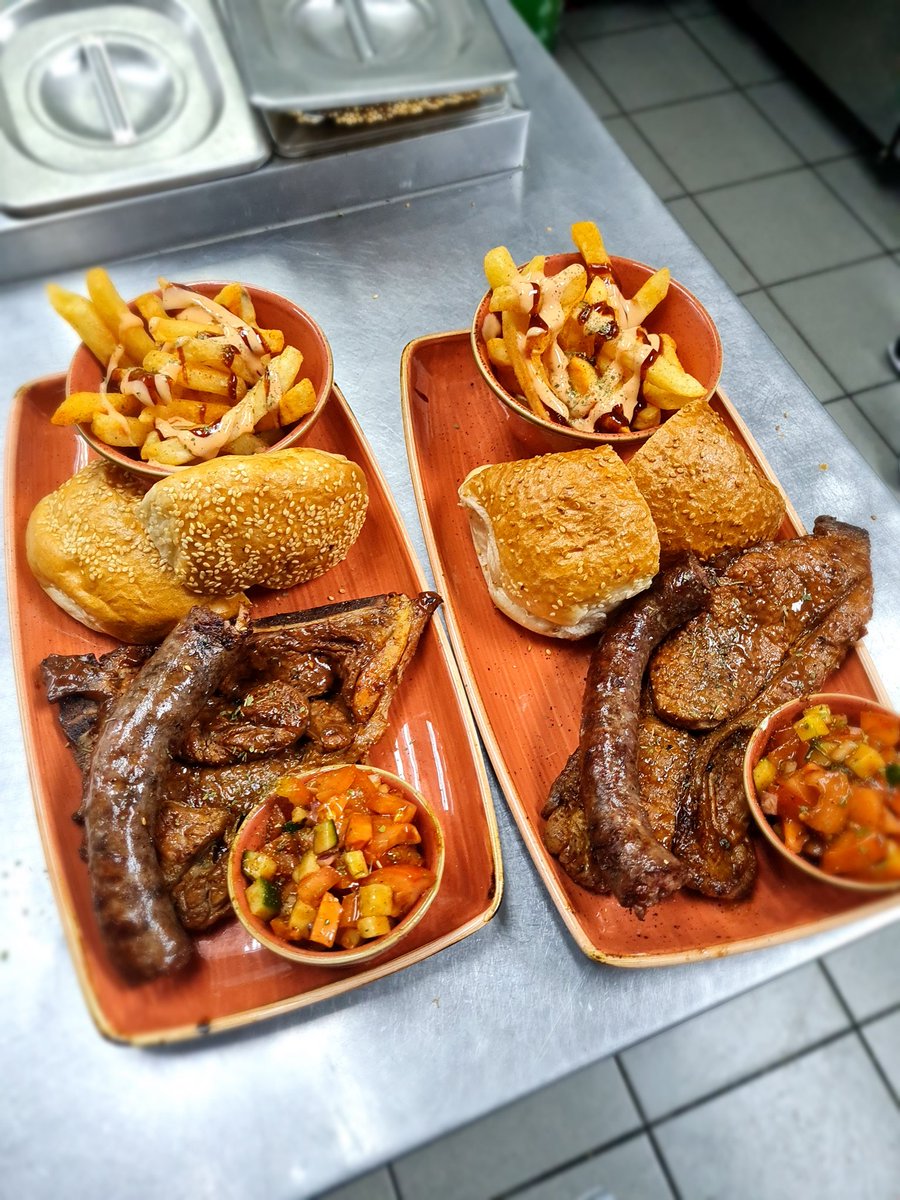 PabisFoodCourt tweet picture