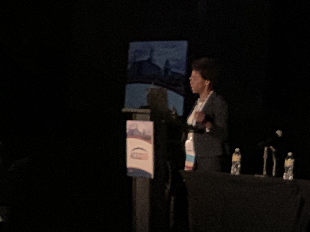 troenb's tweet photo. #AGS22 @AmerGeriatrics @SharonBrangman @UpstateGeri Kudos to Dr. Sharon Brangman - AGS 2022 Henderson Awardee https://t.co/rzwea9yuzO