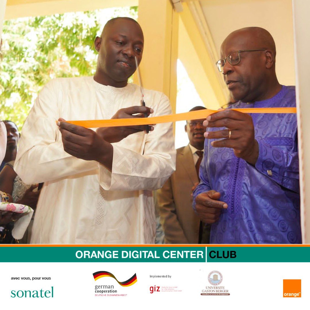 mbenguekarim1's tweet photo. Sonatel a inauguré ce 12 Mai, #orangedigitalcenter Club de Saint louis , le 1er en Région , doté d’une salle de formation et d’un Fablab et installé à l’Université Gaston Berger de Saint Louis.
#ODIGICLUB #ODCSenegal #Sonatel #orange #educa https://t.co/4U6ejs9gx8