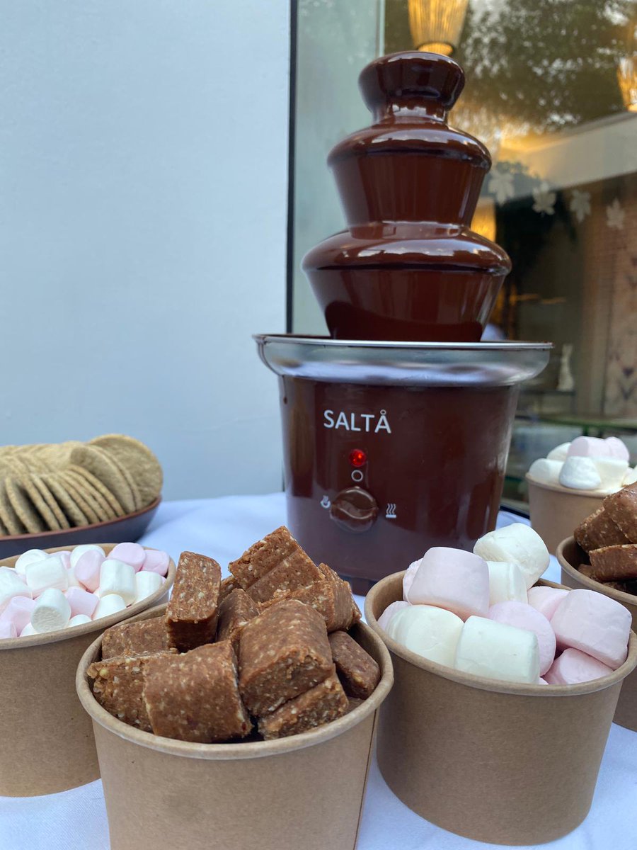 The bbq is fired up, our sushi station from <a href="/CharcoCharco1/">炭牛CharcoCharco</a> is ready... the fondue fountain, giant garden games and live entertainment awaits! Our secret garden party at our Bedford Hotel is in full swing!
#privateparty #bedfordsecretgarden #imperialhotelstreasurehunt