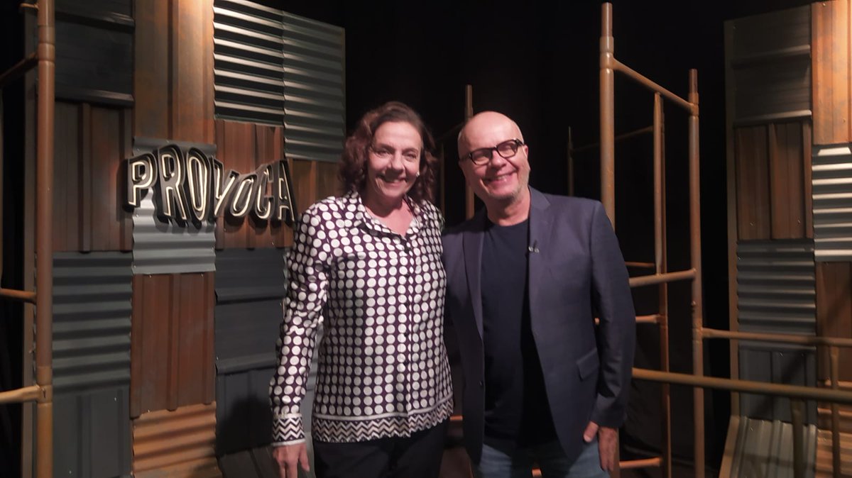 tvcultura's tweet photo. Nesta terça-feira (17), @MarceloTas recebe a atriz @RosiCampos no #Provoca.
A artista também é conhecida por interpretar a personagem Morgana, do Castelo Rá-Tim-Bum, da Cultura.
A edição vai ao ar a partir das 22h, na #TVCultura.
📸: Julia Rugai
#RosiCampos #Atiz #Teatro https://t.co/W2rGGjFJzb