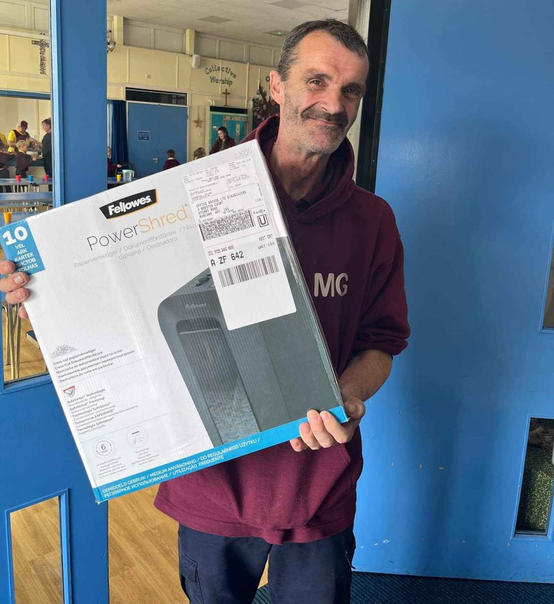 graceofficeNE's tweet photo. Winner : Site Manager delighted to receive a Fellowes PowerShred for simply entering the competition. keep a look out for more promotions to follow #competition #ShreddersRevenge #grangeviewschool https://t.co/HonAcXaIzB