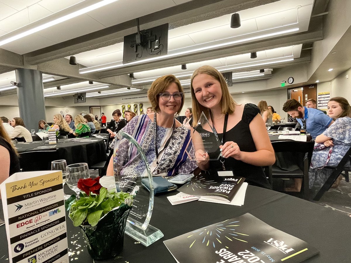 Bellwether_PR's tweet photo. Congratulations to @b_bauer22, @CMPRSA’s 2022 Student Practitioner of the Year! 🥳 #CMPRSAPACE https://t.co/ICCZvMxVGD
