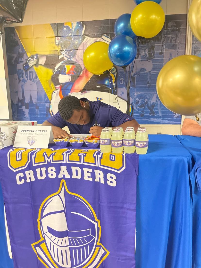 Official ✍🏾<a href="/CruFootball/">UMHB Football🏈</a>